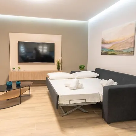 Apartment Elegant Decorated House - Free Private Parking!